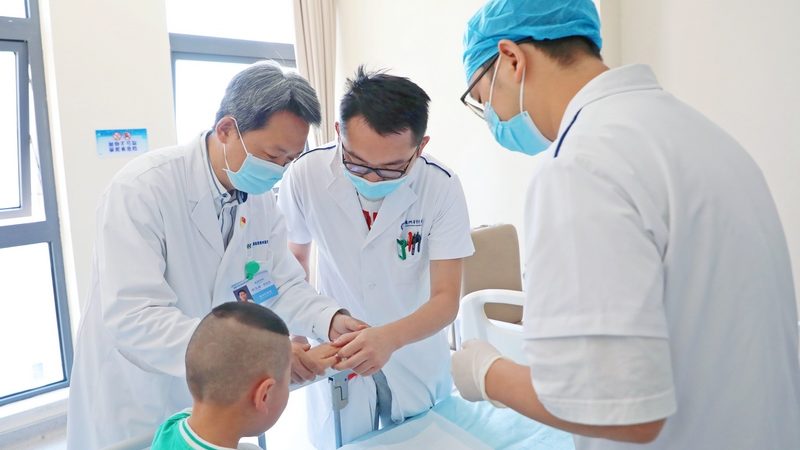老年健康社区服务加盟代理：揭秘行业趋势与加盟要点**